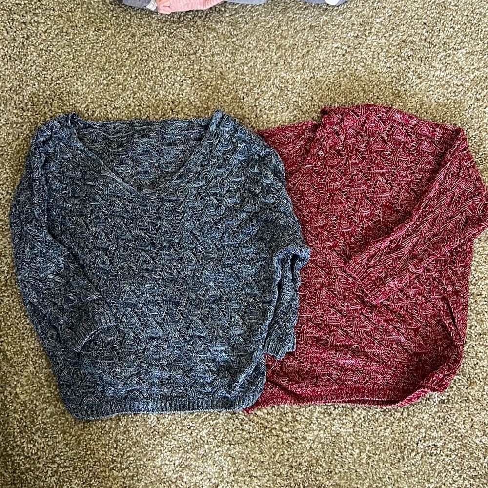 Medium size crop top thin sweaters